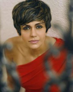 short wavy pixie cut