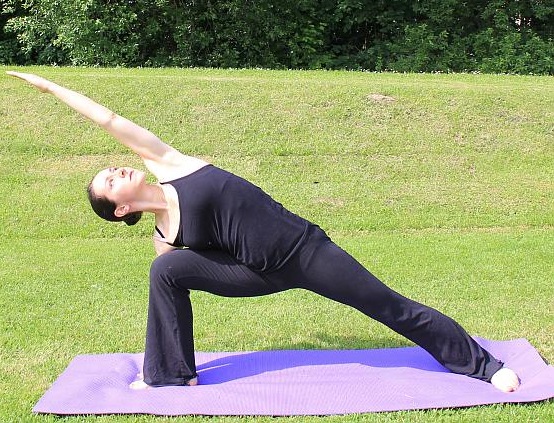 Photo of Parsvakonasana Yoga and Mahamudra 