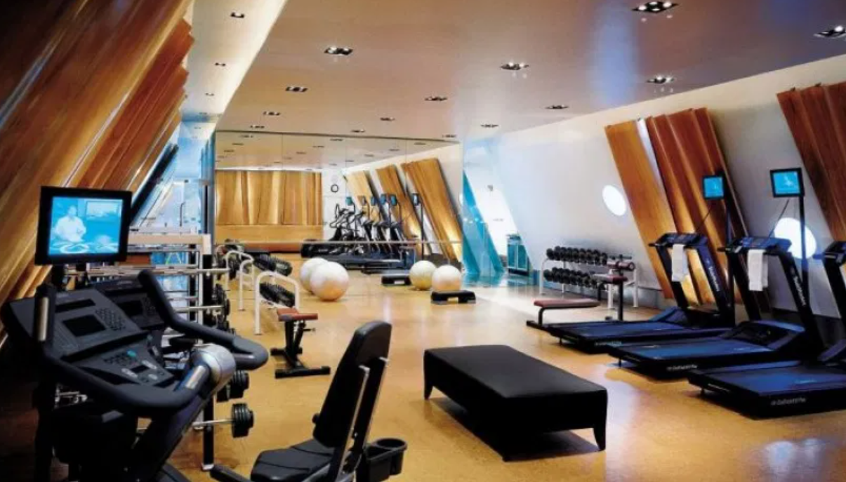 Gym or Swimming Facilities at dubai airport